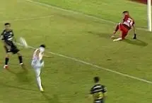 خنده‌دارترین پنالتی سال