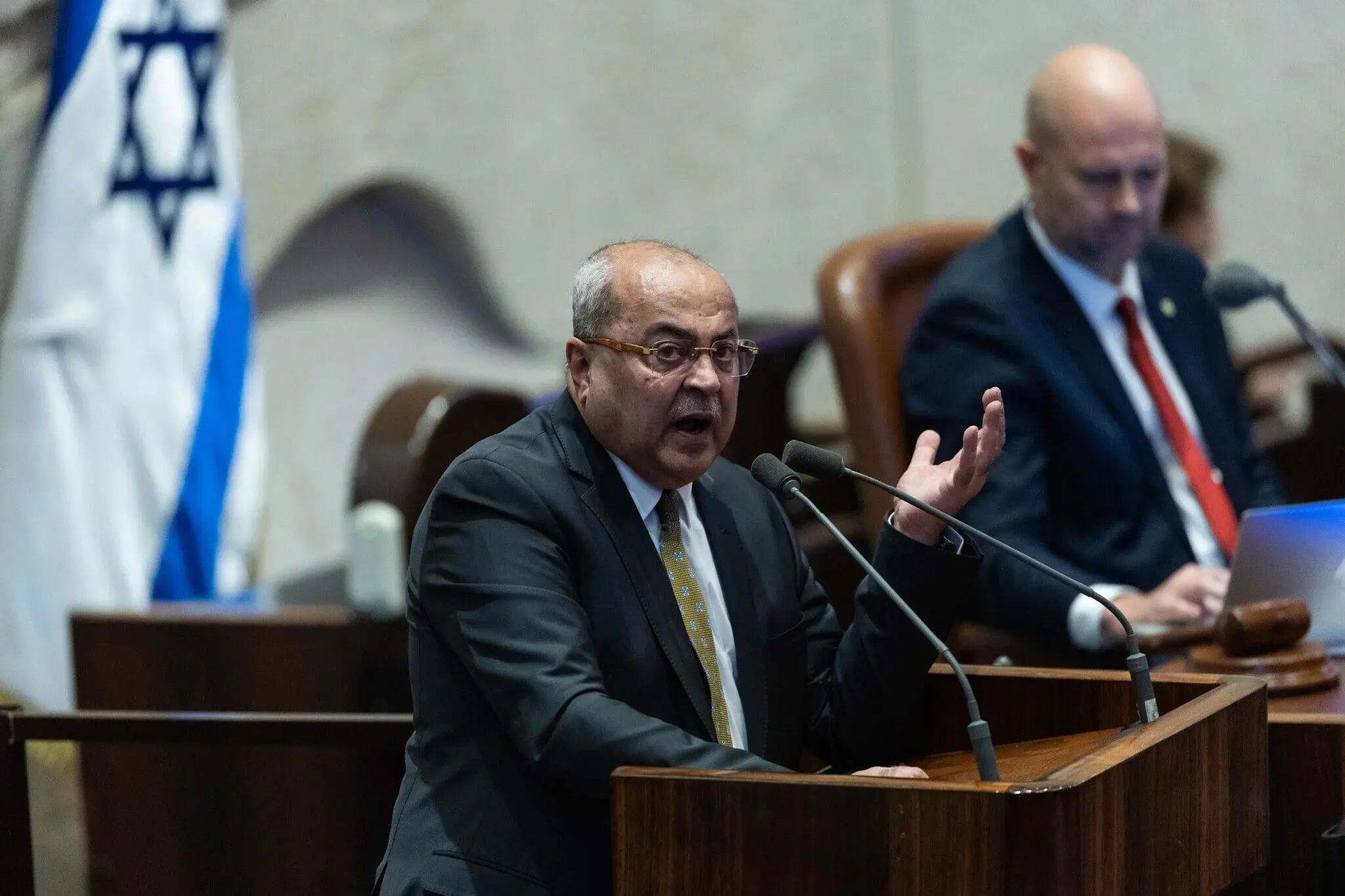 عضو کنست با لحنی تمسخرآمیز: «ترامپ باید جایزه نوبل بگیرد!»
