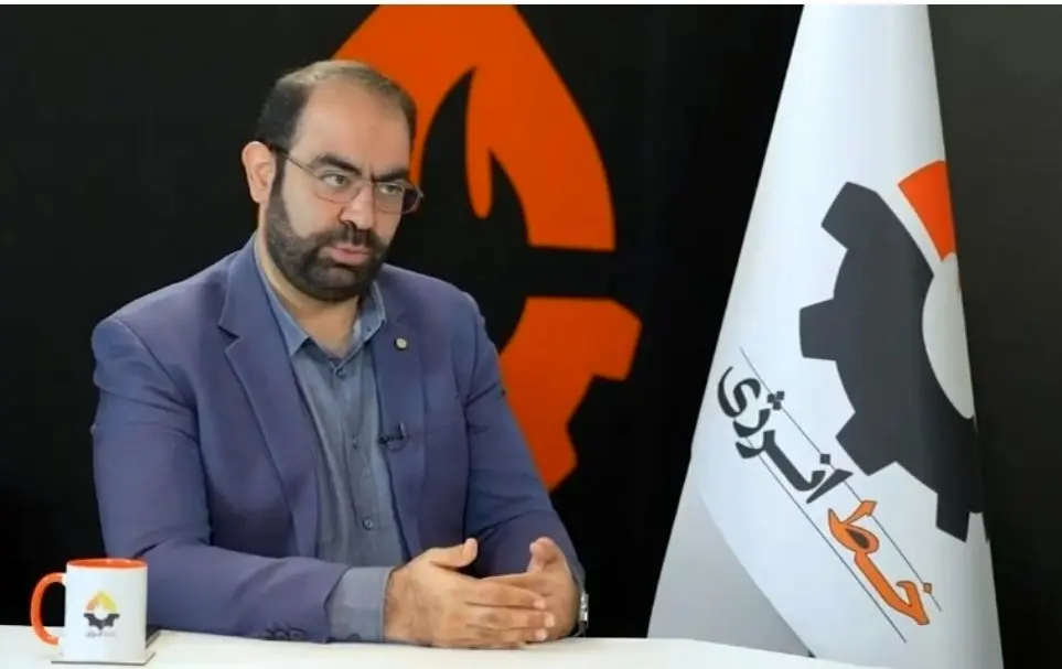 کارشناس صداوسیما: ایران باید علیه اروپا اعلام جنگ کند!
