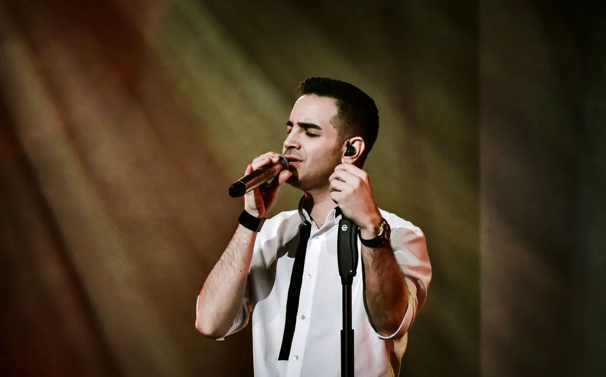 عکس محسن یگانه خواننده