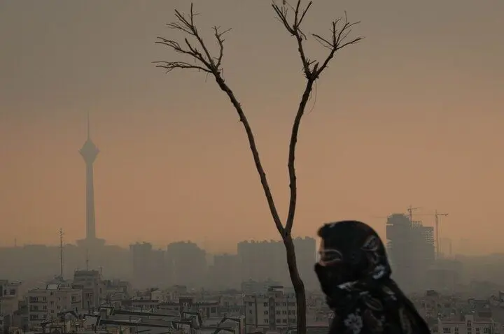 دلیل عوض شدن رنگ آسمان تهران 
