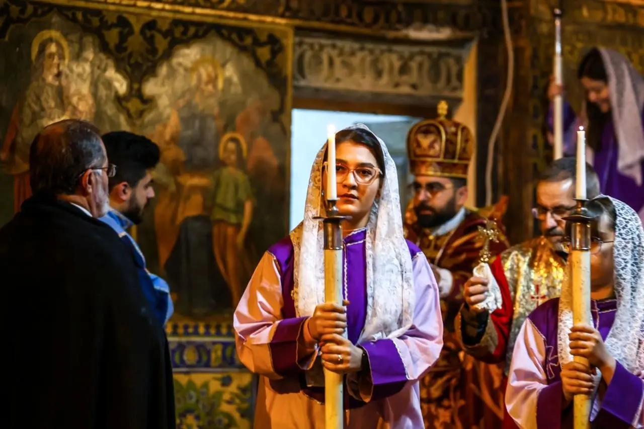 تصاویر؛ مراسم «تقدس آب و عشای ربانی» در کلیسای بیت اللحم اصفهان