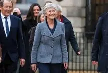 رئیس‌جمهور ایرلند در مدرسه برای بچه‌ها روپایی زد