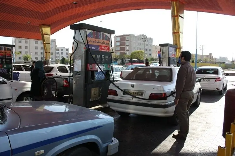 نرخ سوم بنزین؛ ادعای نماینده مجلس از بنزین 10 هزار تومانی