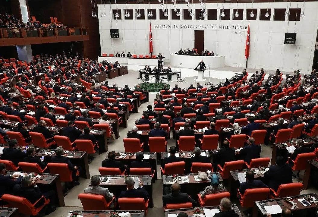  زد و خورد در مجلس ترکیه بر سر بودجه ۲۰۲۴
