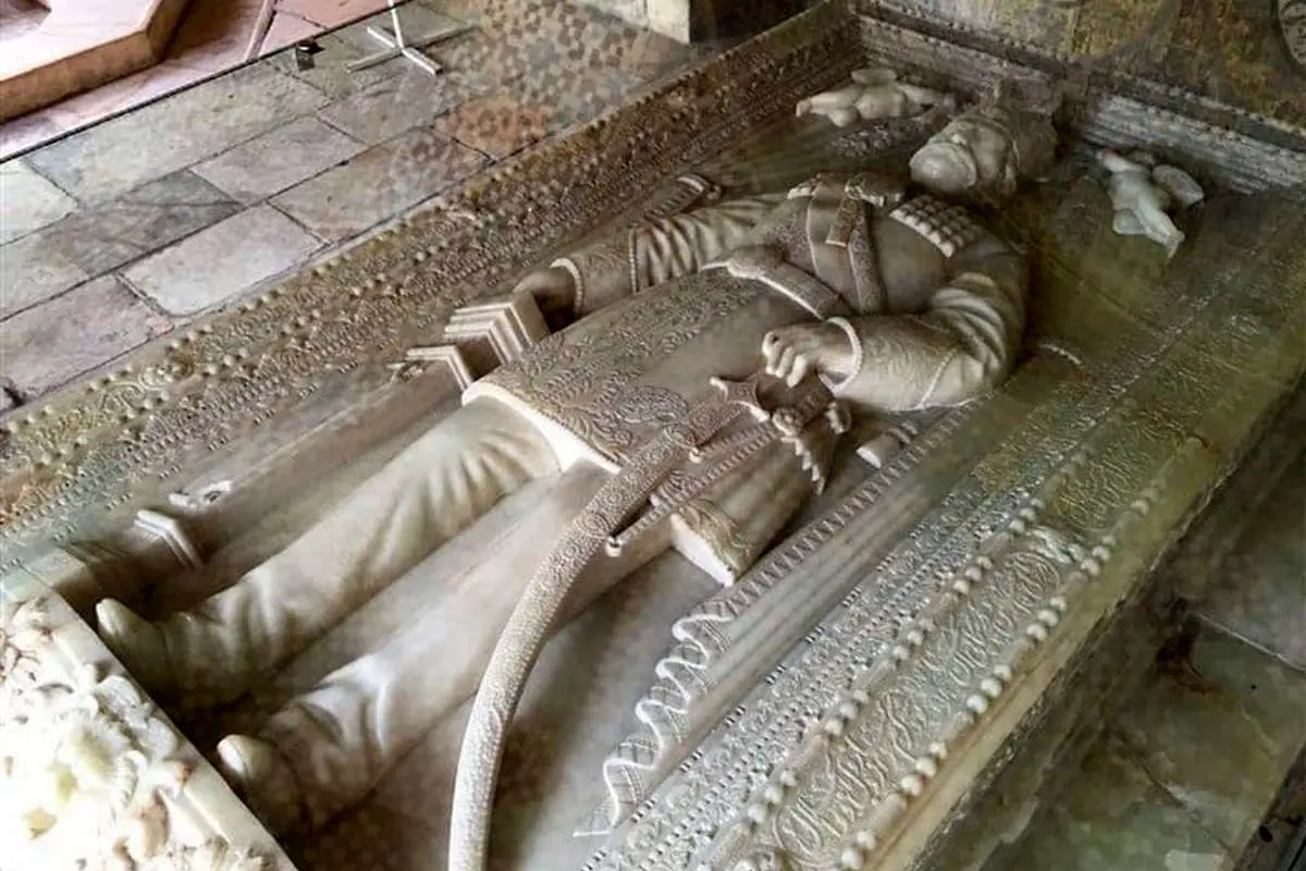 راز حرکت دستان ناصرالدینشاه پس از مرگ