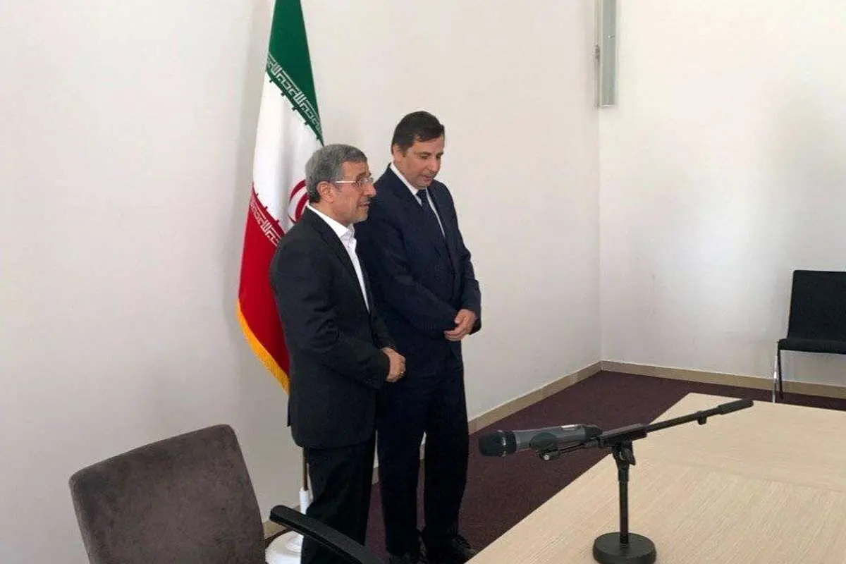 سخنرانی انگلیسی محمود احمدی نژاد در یک کشور اروپایی