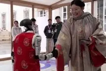 ببینید؛ ربات رقصنده چینی