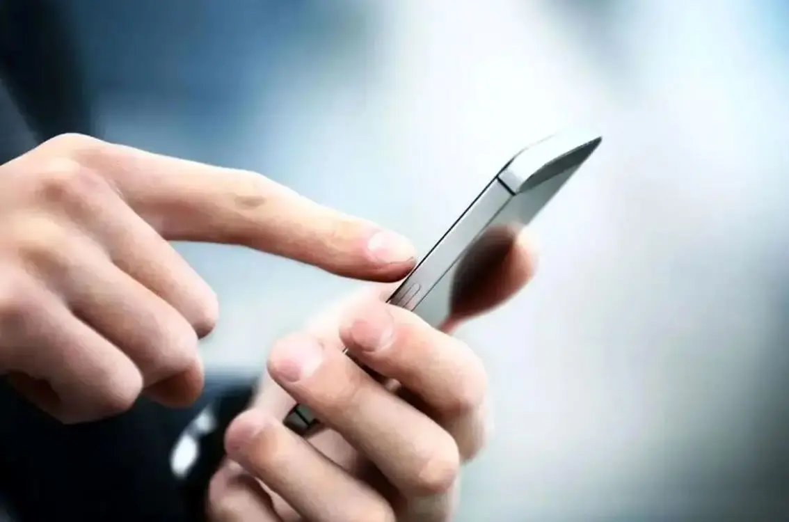 تعرفه‌ پیامک و مکالمه تلفن همراه افزایش یافت