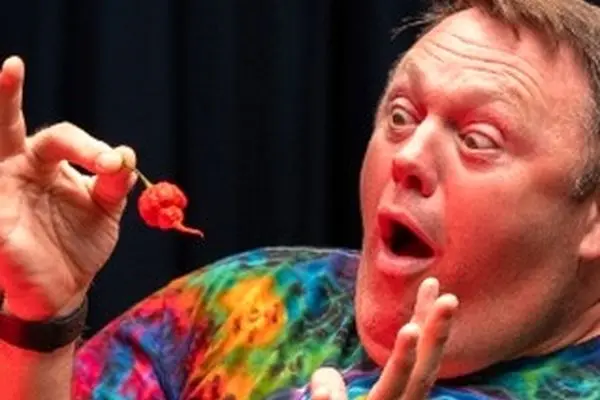 رکورد خوردن تندترین فلفل جهان