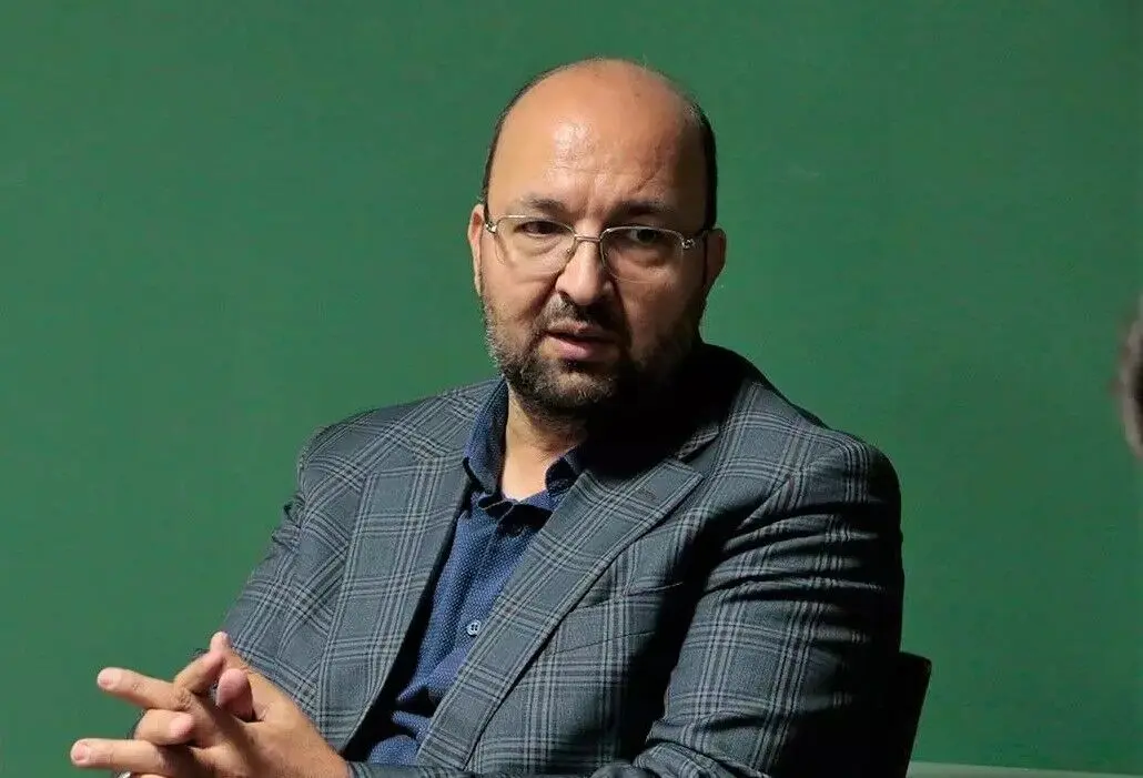 جواد امام: چگونه یک عده‌ای خودسرانه همه عنان کشور را زیر سوال می‌برند؟