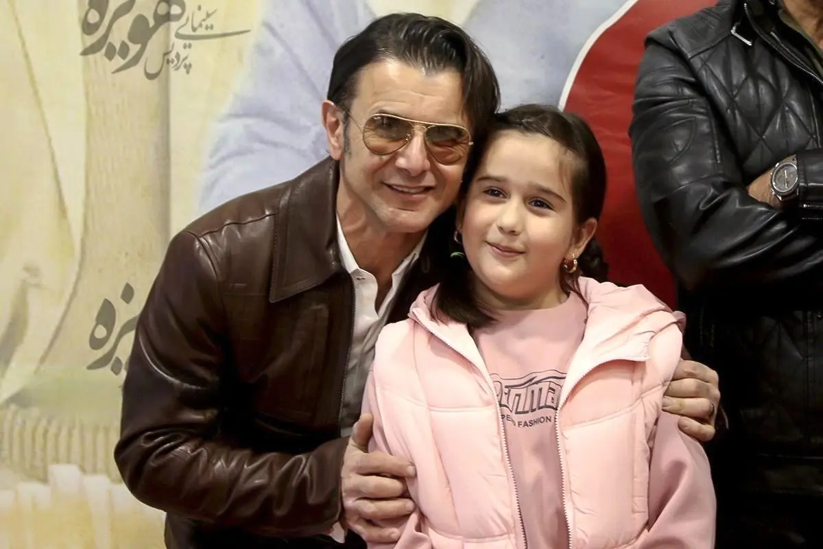 تصاویر؛ حاشیه‌هایی از اکران مردمی «آقای زالو» در مشهد