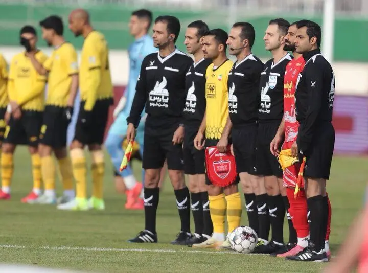 تصویر؛ پوستر سپاهان برای بازی مقابل پرسپولیس با الهام از استاد فرشچیان

