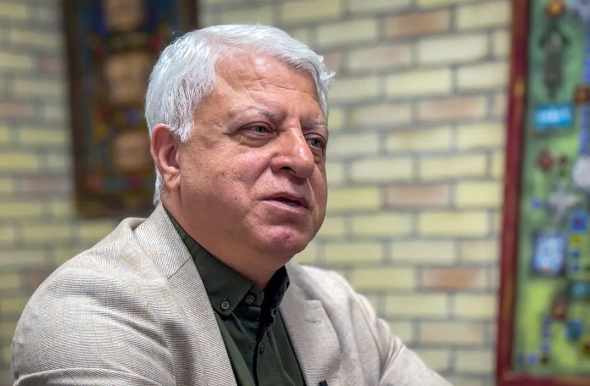 فیاض زاهد: روزنامه‌نگار بی‌شرف نیست که برای ندادن پول وی‌پی‌ان، به جایی تعهد بدهد!