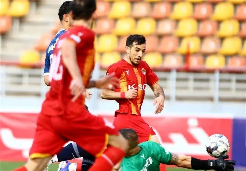 برد۲-۱ فولاد مقابل ذوب‌آهن؛ سه امتیاز طلایی با تعویض طلایی