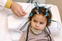 ادعاهای مجازی و سراب درمان!/ کلینیکی که مدعی است نابینایی و اوتیسم را درمان می‌کند

