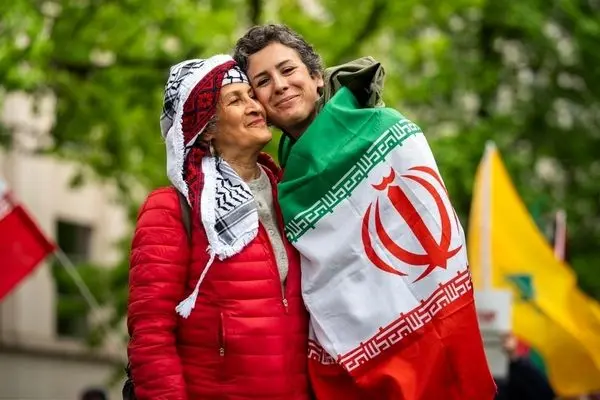 تصاویر؛ تجمع ایرانیان مقیم پاریس