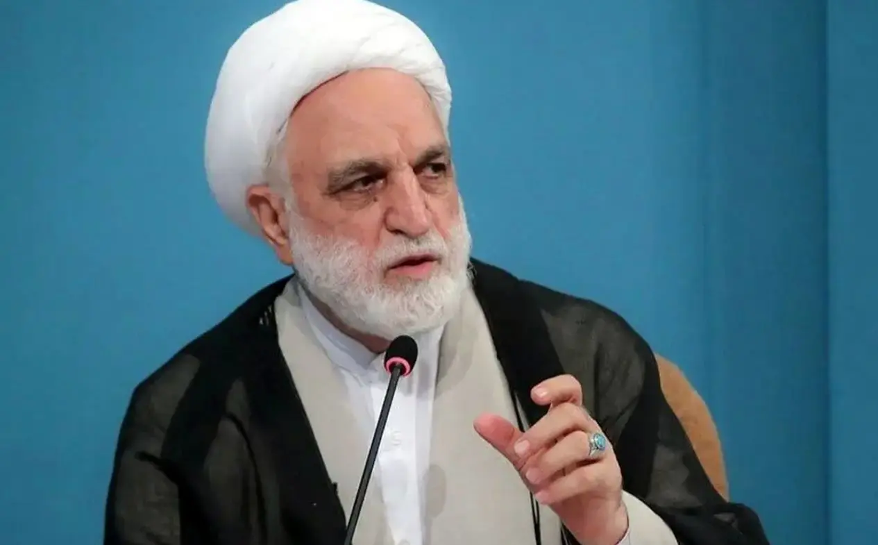 انتقاد رئیس قوه قضاییه از صدور بخشنامه‌های خلق‌الساعه