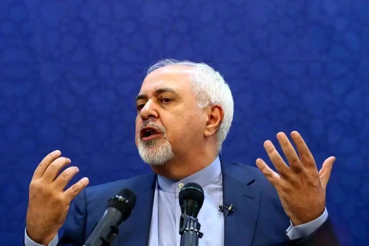 ظریف: صحبتهایم را طوری جلوه دادند که انگار گفتهام سردار سلیمانی باید توبه کند!