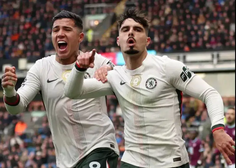 باخت ۲ بر صفر برنلی مقابل چلسی؛ آبی‌های لندن به رده دوم  رسیدند