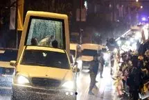 رقص سنتی لبنانی‌ها زیر باران سیل‌آسا در استقبال از پاپ