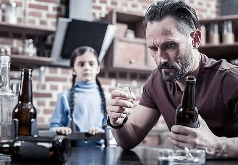 اعتیاد، الکل و طلاق؛ ۳ آسیب‌ اول کشور