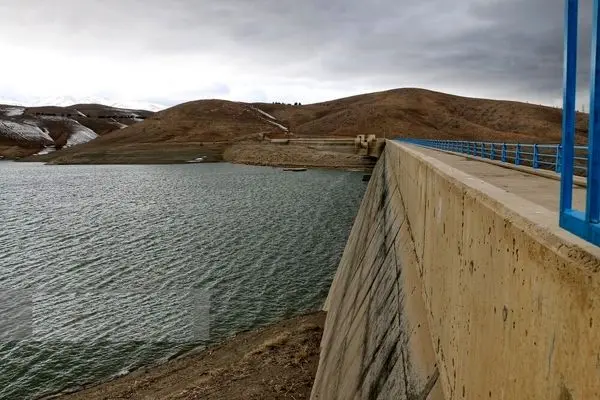 تصاویر؛ روزهای کم آبی در سد اکباتان همدان