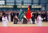 رقص ربات‌ها با لباس سنتی عربستان