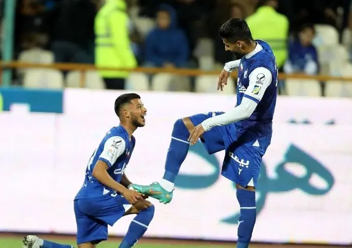 ساپینتو بدون ۲ ستاره هجومی در استقلال
