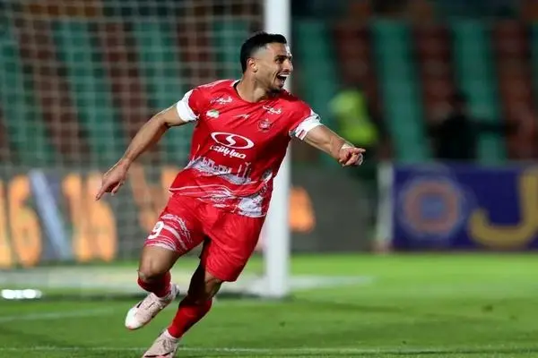 ببینید؛ گل اول پرسپولیس به گل گهر توسط علی علیپور  (پنالتی دقیقه 76)