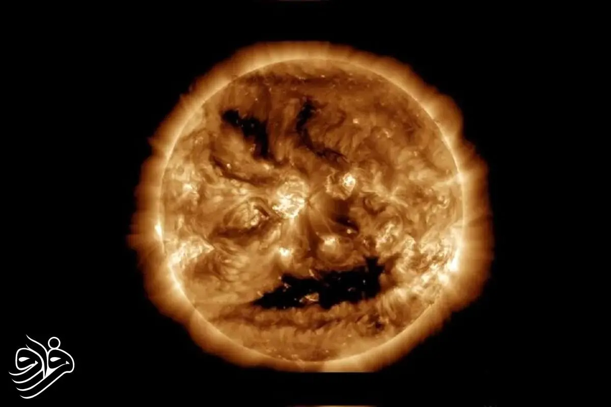 خورشید مانند کدو تنبل هالووینی لبخند زد!