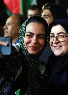 تصاویر؛ حاشیه و متن اجتماع هنرمندان در باغ فردوس