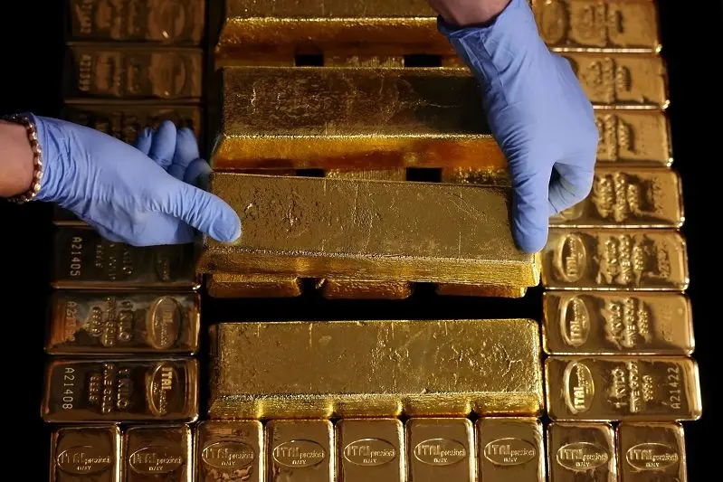 واردات 700 کیلو طلا از سوی دولت