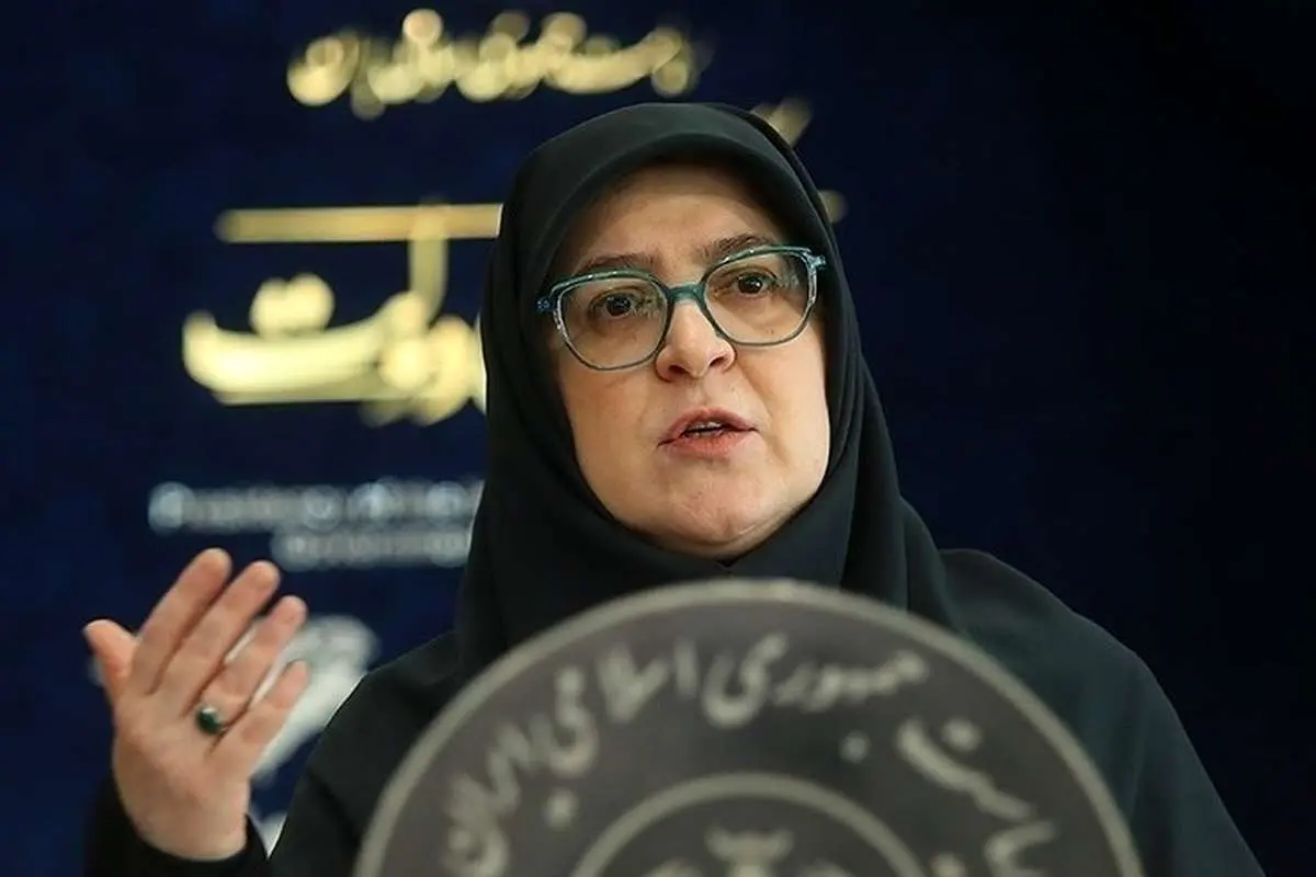 مهاجرانی: ایرانی اجازه نخواهد داد دشمن کوچکترین غباری بر عبای رهبری بنشاند