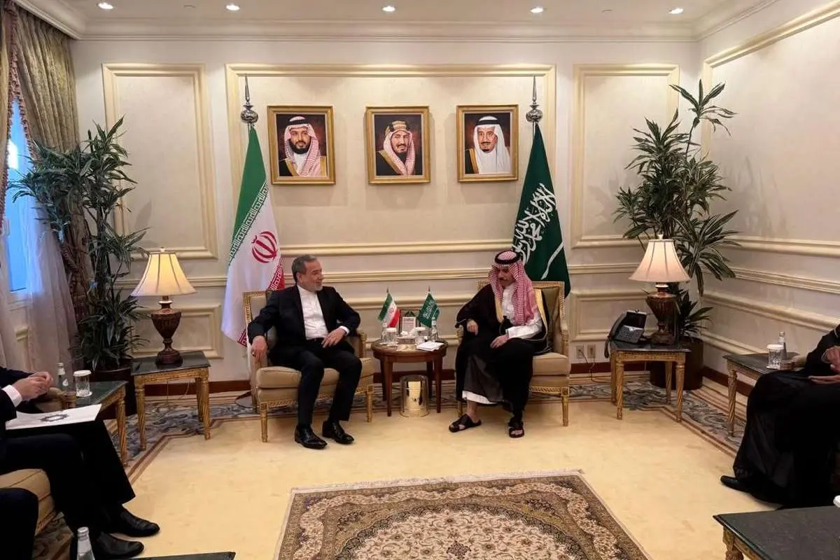 عراقچی به عربستان سفر میکند