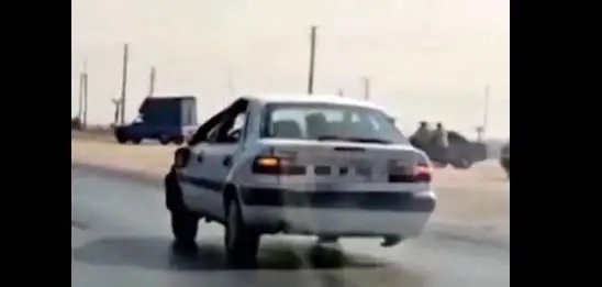 توقیف پژوی سه چرخ در جاده