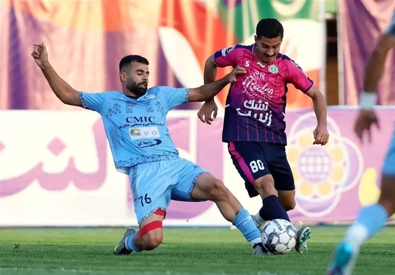 برد ۱-۰ چادرملو مقابل آلومینیوم؛ صدرنشینی یزدی‌ها با شکست شاگردان حسینی