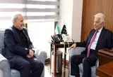 وزیر دفاع پاکستان خواستار تقویت همکاری‌های دوجانبه با ایران شد