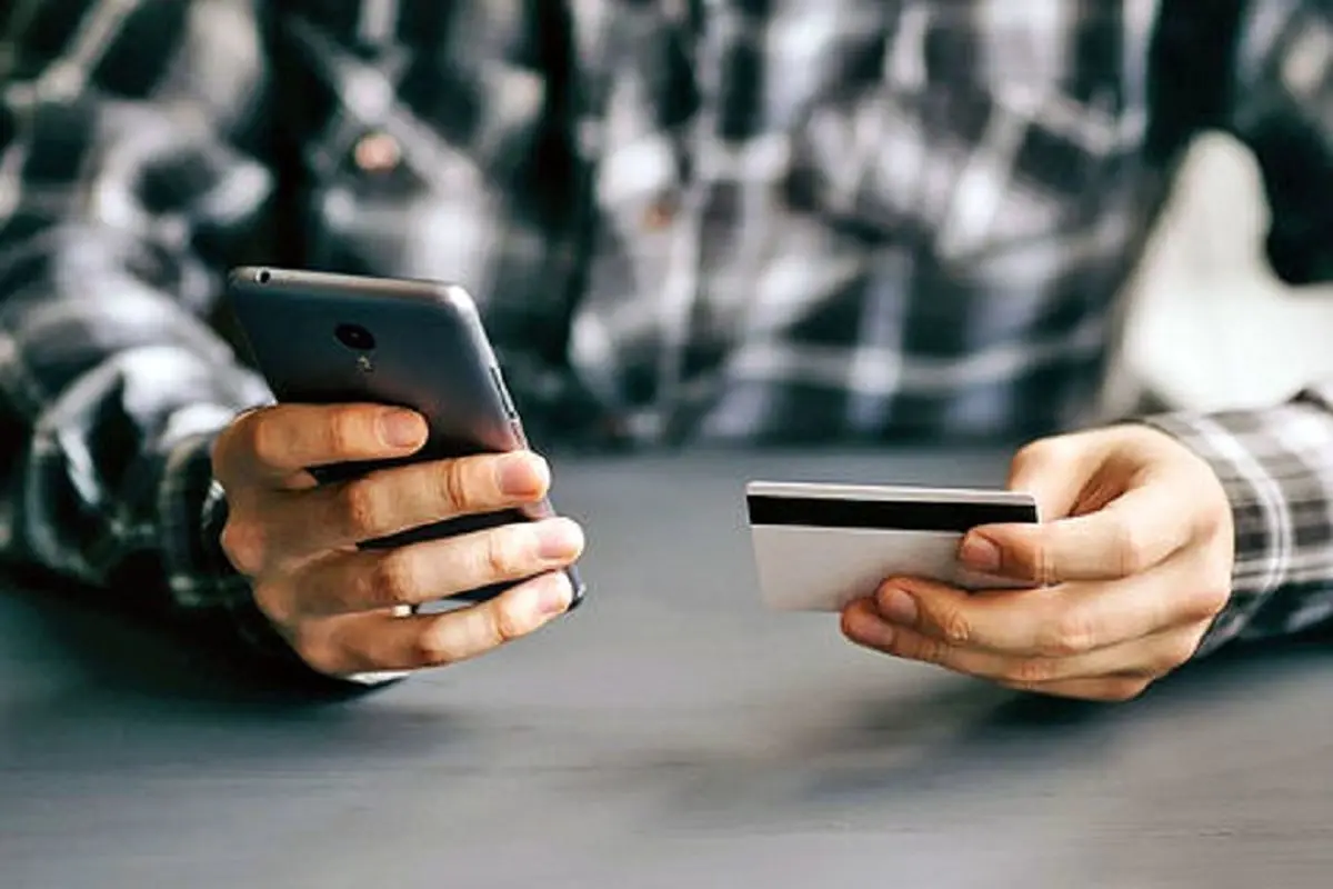 تعرفه پیامک 1405؛ هزینه SMS خالی و ایموجی چقدر است؟