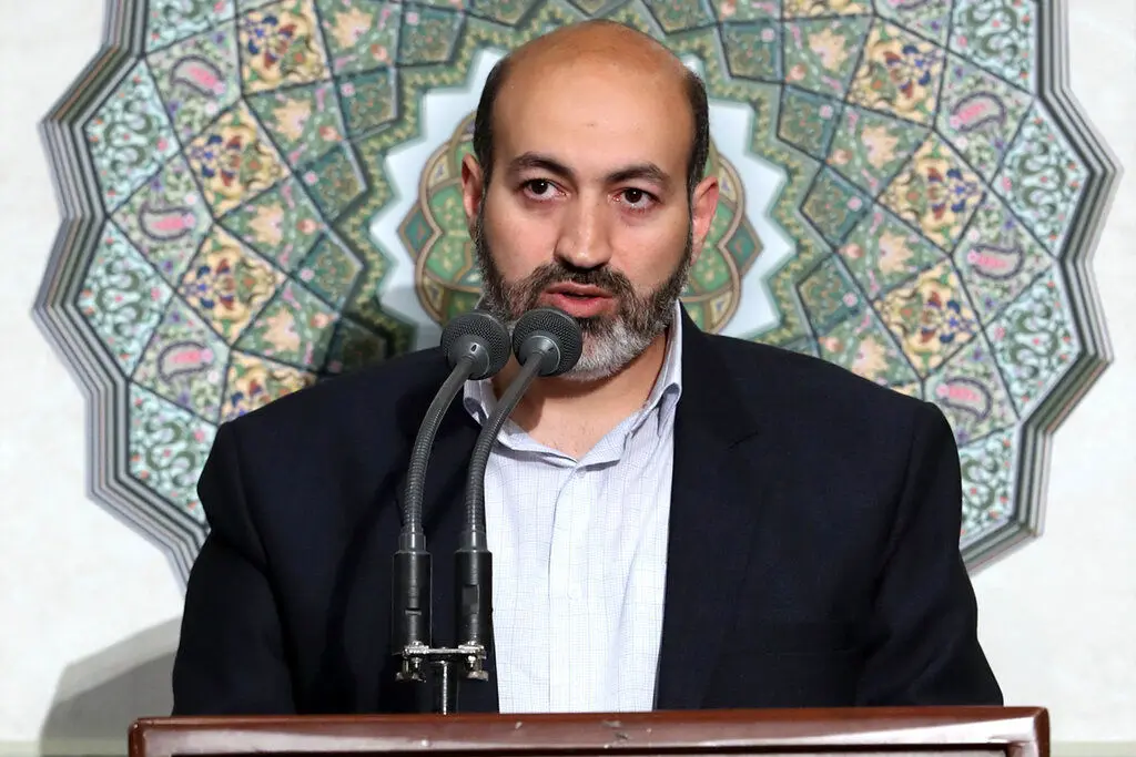 ببینید؛ ادعای معاون سیاسی دفتر رئیسی درباره ظریف