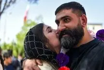 تصاویر؛ استقبال پرشور از خدمه بازمانده ناوشکن دنا در شیراز
