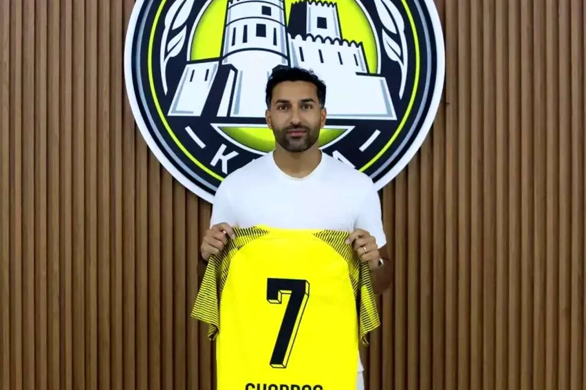 ستاره مدنظر پرسپولیس در تیمش ماندنی شد