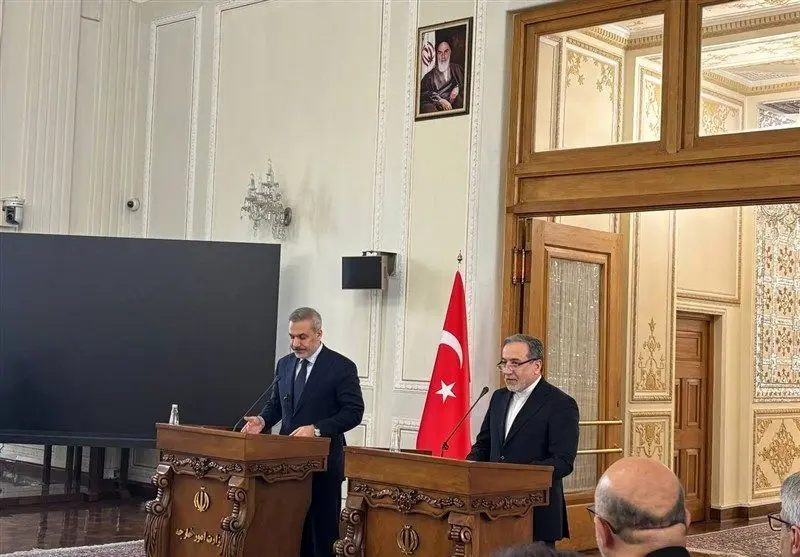 عراقچی: ایران و ترکیه بر رفع موانع تجاری و اقتصادی تأکید کردند