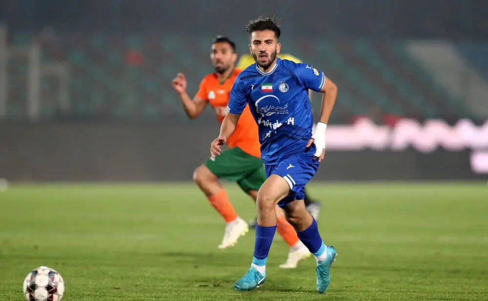 شکایت پیکان از استقلال به AFC ؛ مجوز حرفه‌ای آبی‌ها روی هوا!