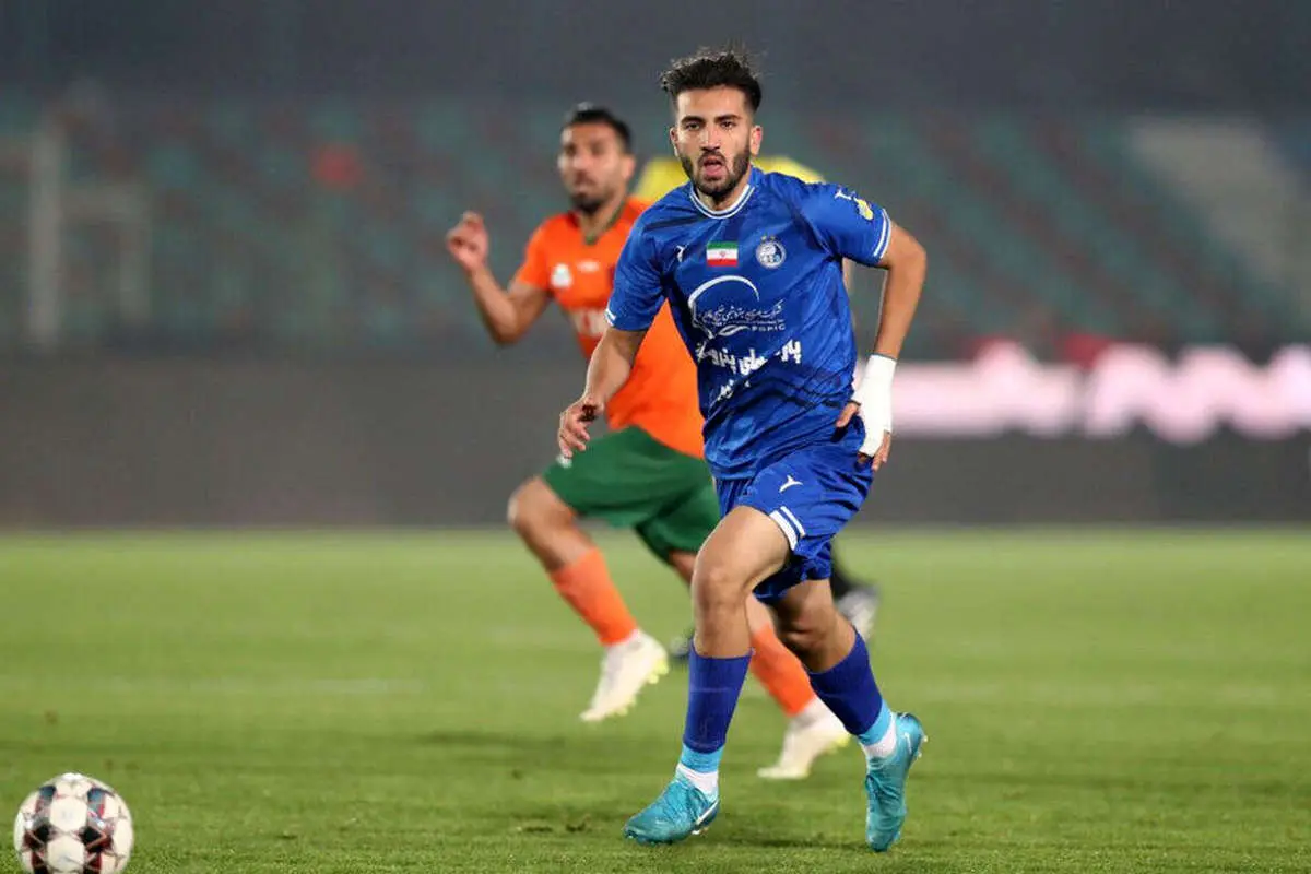 شکایت پیکان از استقلال به AFC ؛ مجوز حرفهای آبیها روی هوا!