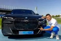 بی‌ام‌و آخرین مدل زیر پای ستاره فوتبال بدون گواهینامه!