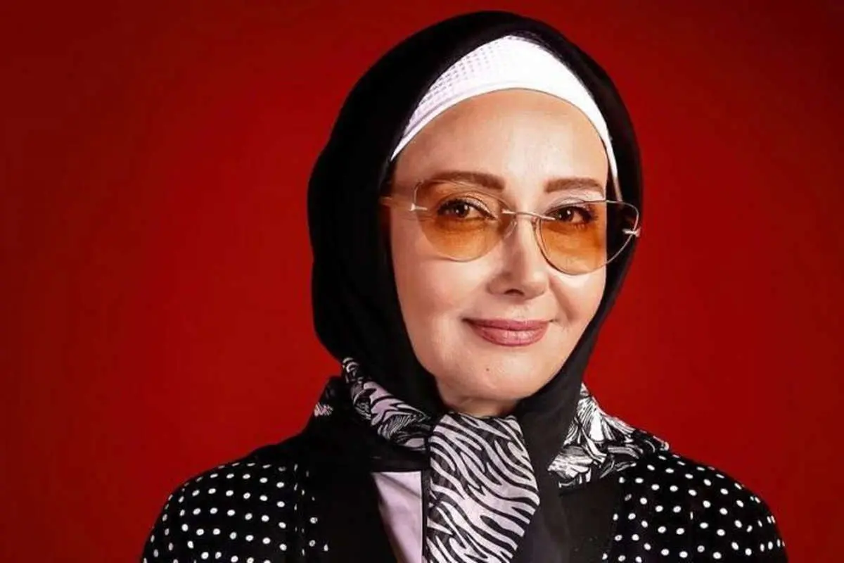 «کتایون ریاحی» در آغوش «حمیده خیرآبادی» در پشت‌صحنه «پدرسالار» 