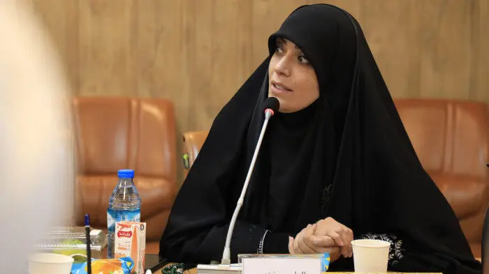 عکس؛ الهام چرخنده در ستاد امر به معروف
