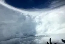 نمایی خیره‌کننده از درون چشم طوفان ملیسا