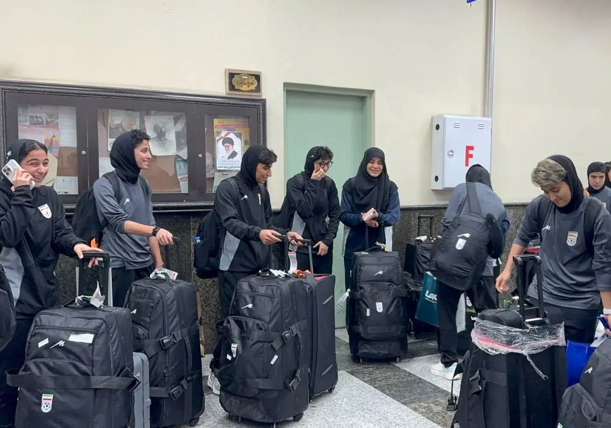 تصاویر؛ تیم ملی فوتبال بانوان وارد ایران شد
